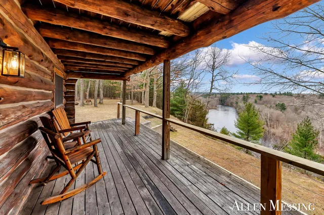 $549,900 | 3990 Croton Drive, Newaygo, MI 49337