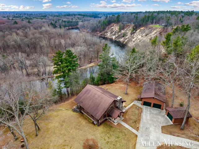 $549,900 | 3990 Croton Drive, Newaygo, MI 49337