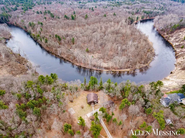 $549,900 | 3990 Croton Drive, Newaygo, MI 49337