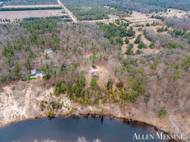 $549,900 | 3990 Croton Drive, Newaygo, MI 49337