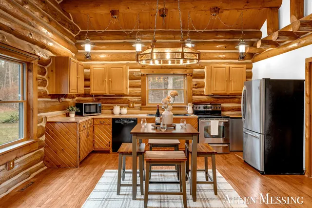 $549,900 | 3990 Croton Drive, Newaygo, MI 49337