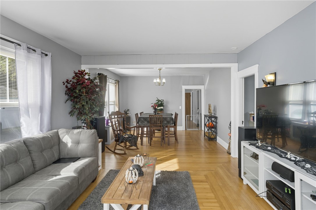 26 Blackburn Street Pawtucket, RI 02861 - Photo 9 of 31