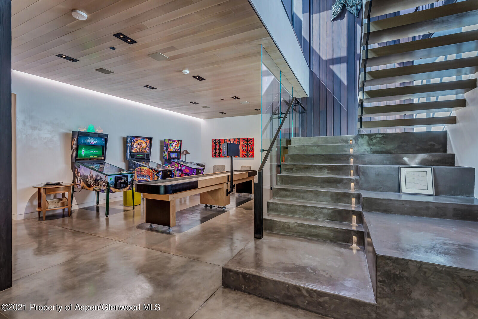 276 Coach Road Aspen, CO 81611 - Photo 48 of 68 a view of entryway and hall