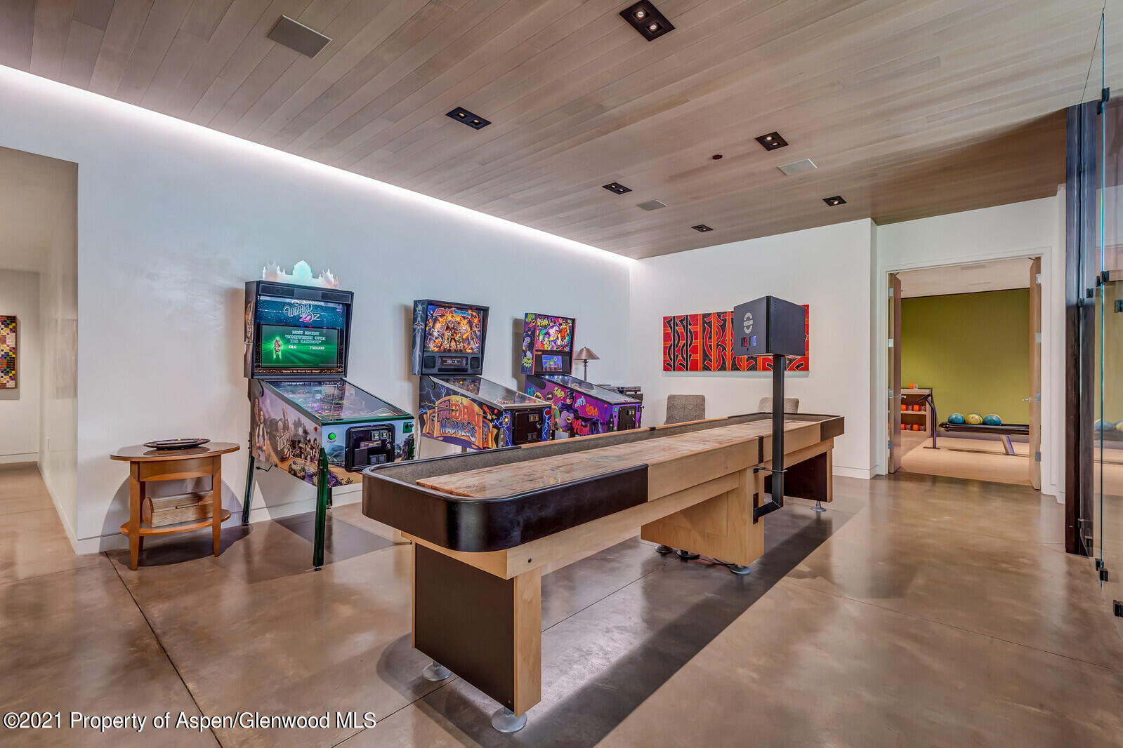 276 Coach Road Aspen, CO 81611 - Photo 49 of 68 a living room with furniture and a flat screen tv