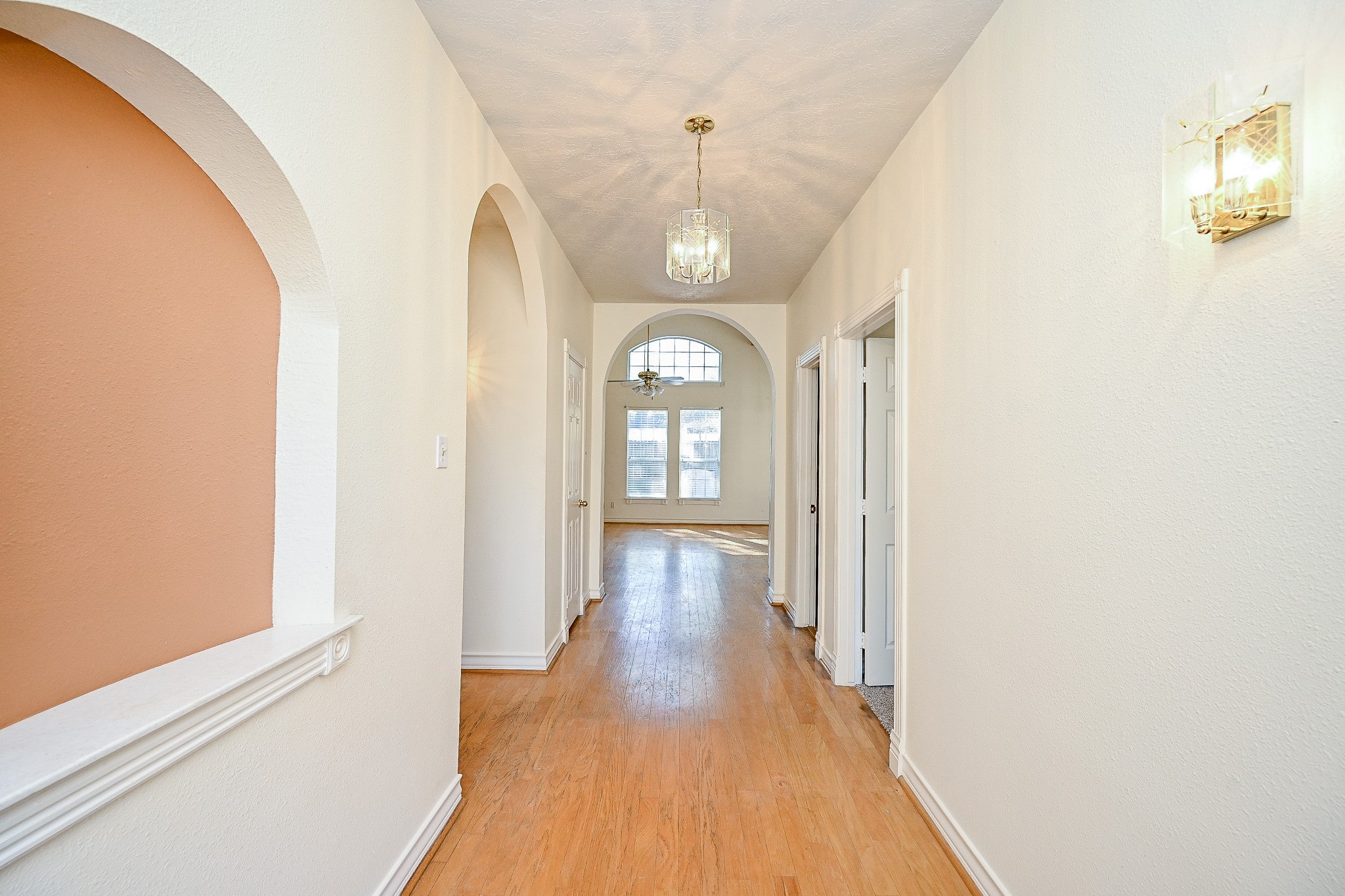 26824 Victory Lane Spring, TX 77386 - Photo 4 of 27 a view of hallway with wooden floor