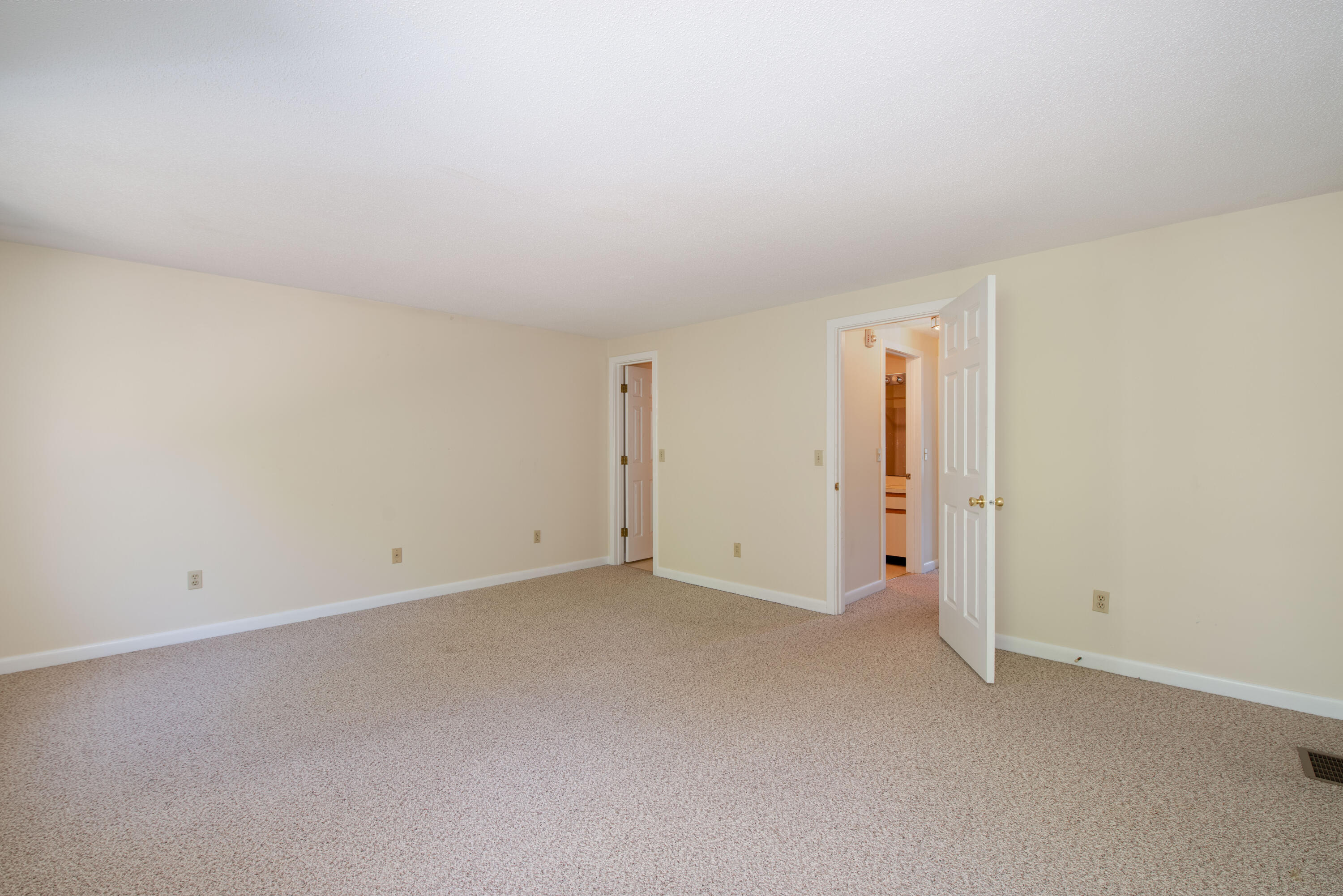 129 Shellback Way, Unit T Mashpee, MA 02649 - Photo 16 of 29 129T Shellback-30