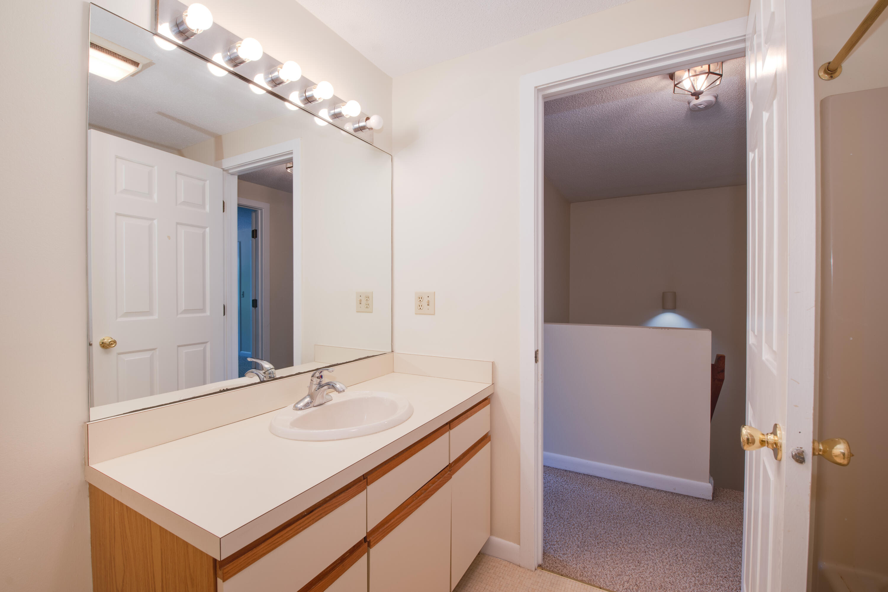 129 Shellback Way, Unit T Mashpee, MA 02649 - Photo 20 of 29 129T Shellback-37