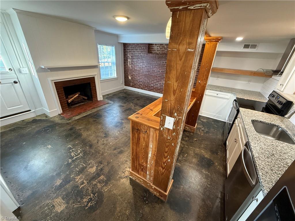 738 Summit Street, Unit A Winston-Salem, NC 27101 - Photo 4 of 9