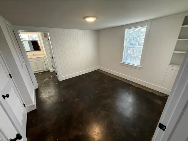 $995 | 738 Summit Street, Unit A, Winston-Salem, NC 27101