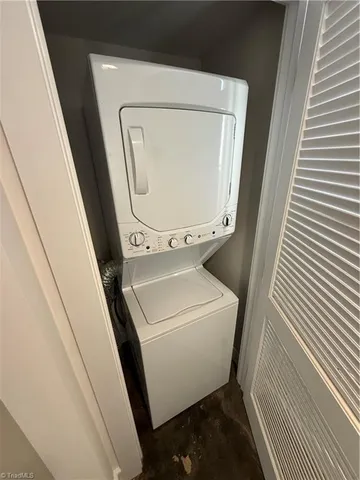 $995 | 738 Summit Street, Unit A, Winston-Salem, NC 27101