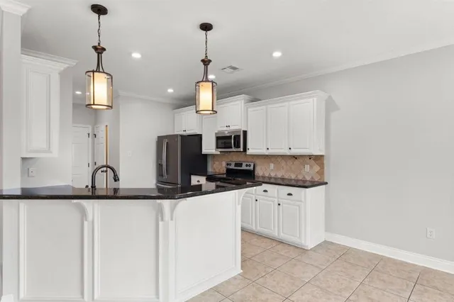 $290,000 | 1377 South Dietrich Loop, Lake Charles, LA 70605