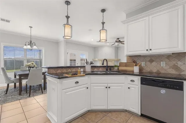 $290,000 | 1377 South Dietrich Loop, Lake Charles, LA 70605