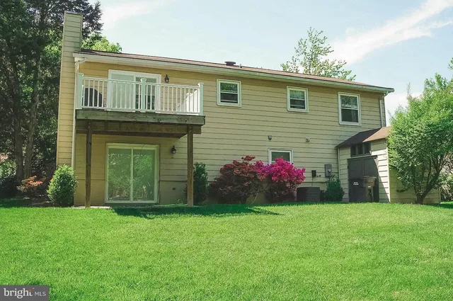 $4,100 | 4512 Lantern Place, Alexandria, VA 22306