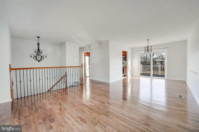 $4,100 | 4512 Lantern Place, Alexandria, VA 22306