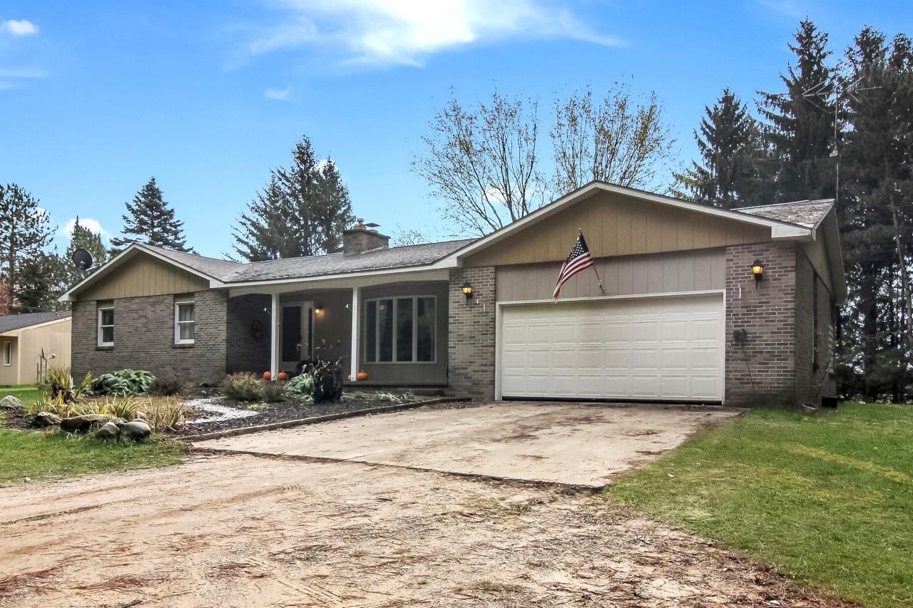 7533 Lund Road Southwest Fife Lake, MI 49633 - Photo 23 of 41 1896708-22.JPG