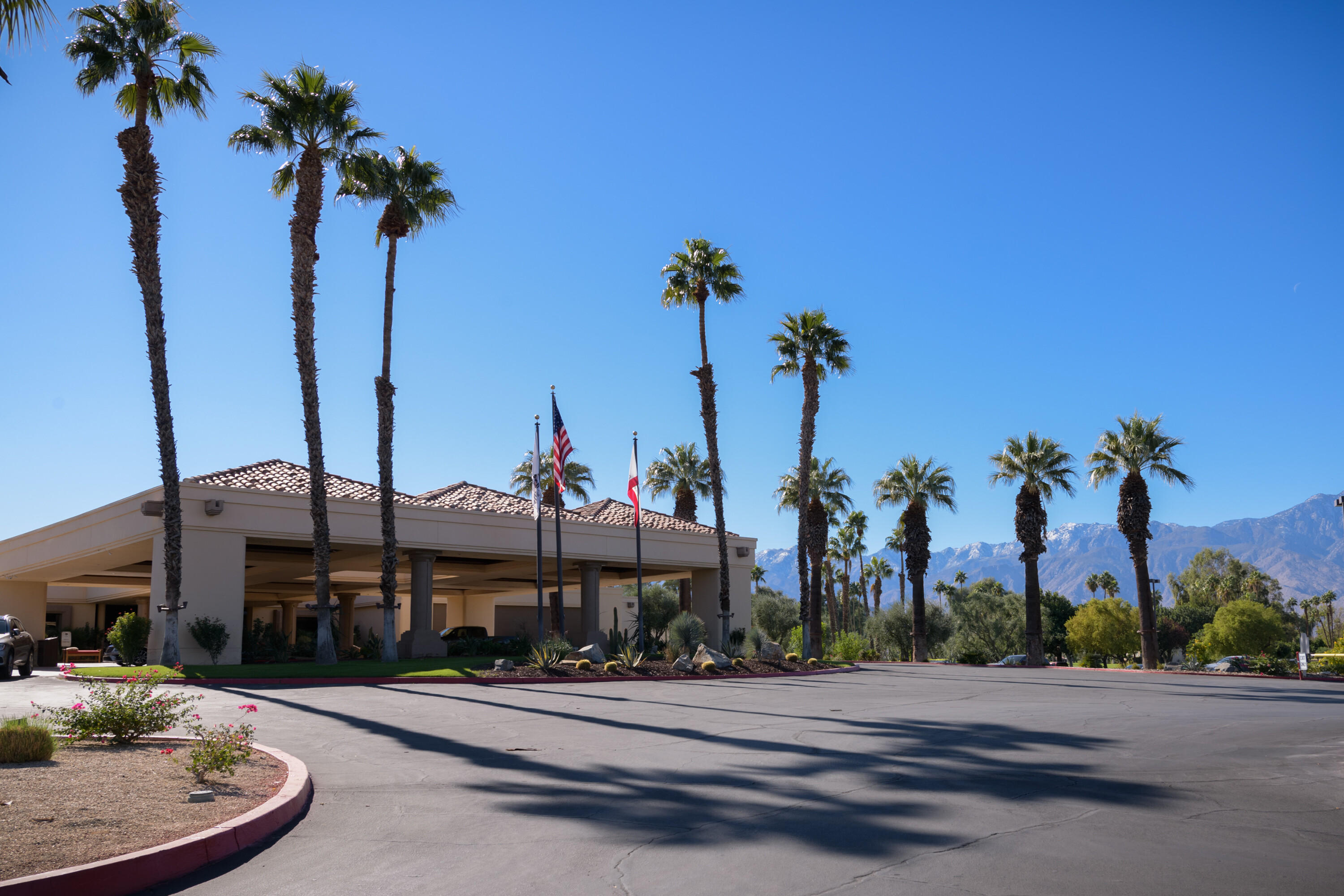 907 Inverness Drive Rancho Mirage, CA 92270 - Photo 39 of 45 40_Mission_Hills_CC1_mls