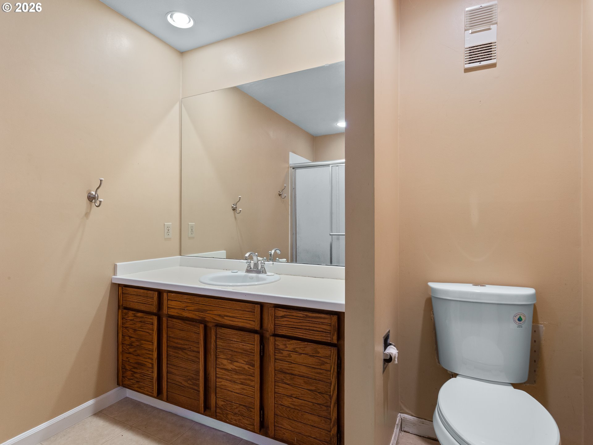 7908 Northeast Loowit Loop, Unit 50 Vancouver, WA 98662 - Photo 26 of 44 Bathroom, Attached