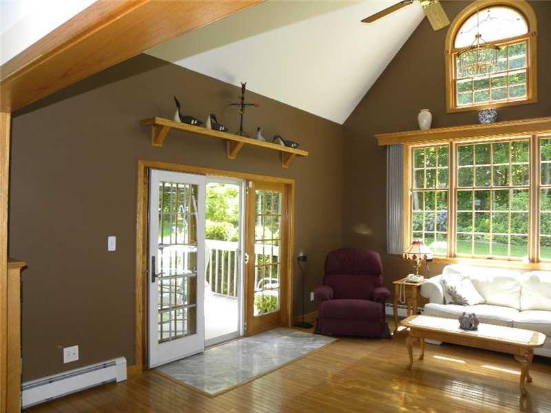 105 Hogan Road Lewiston, ME 04240 - Photo 7 of 25 Living Room.