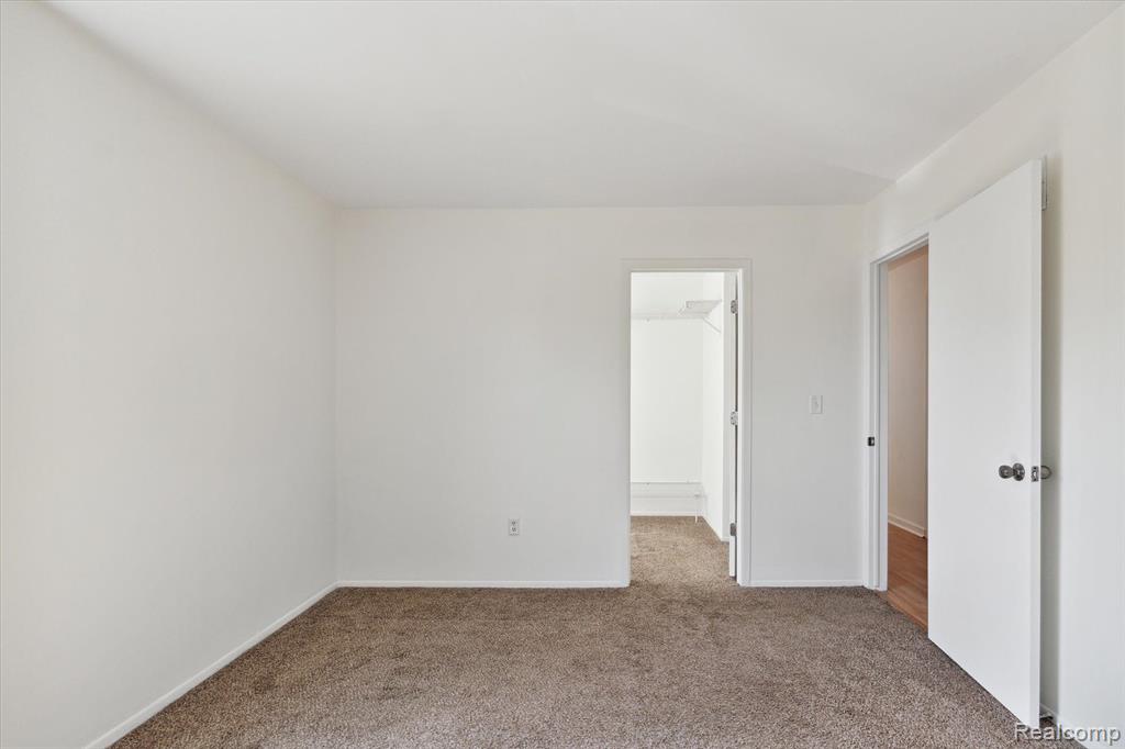 2897 Roundtree Drive Troy, MI 48083 - Photo 13 of 14