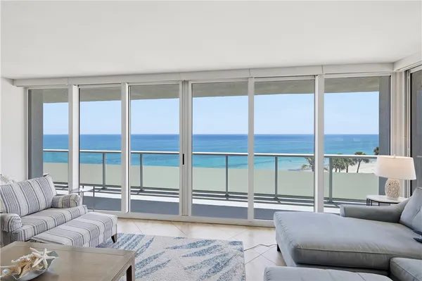 $10,000 | 3554 Ocean Drive, Unit 504N, Vero Beach, FL 32963