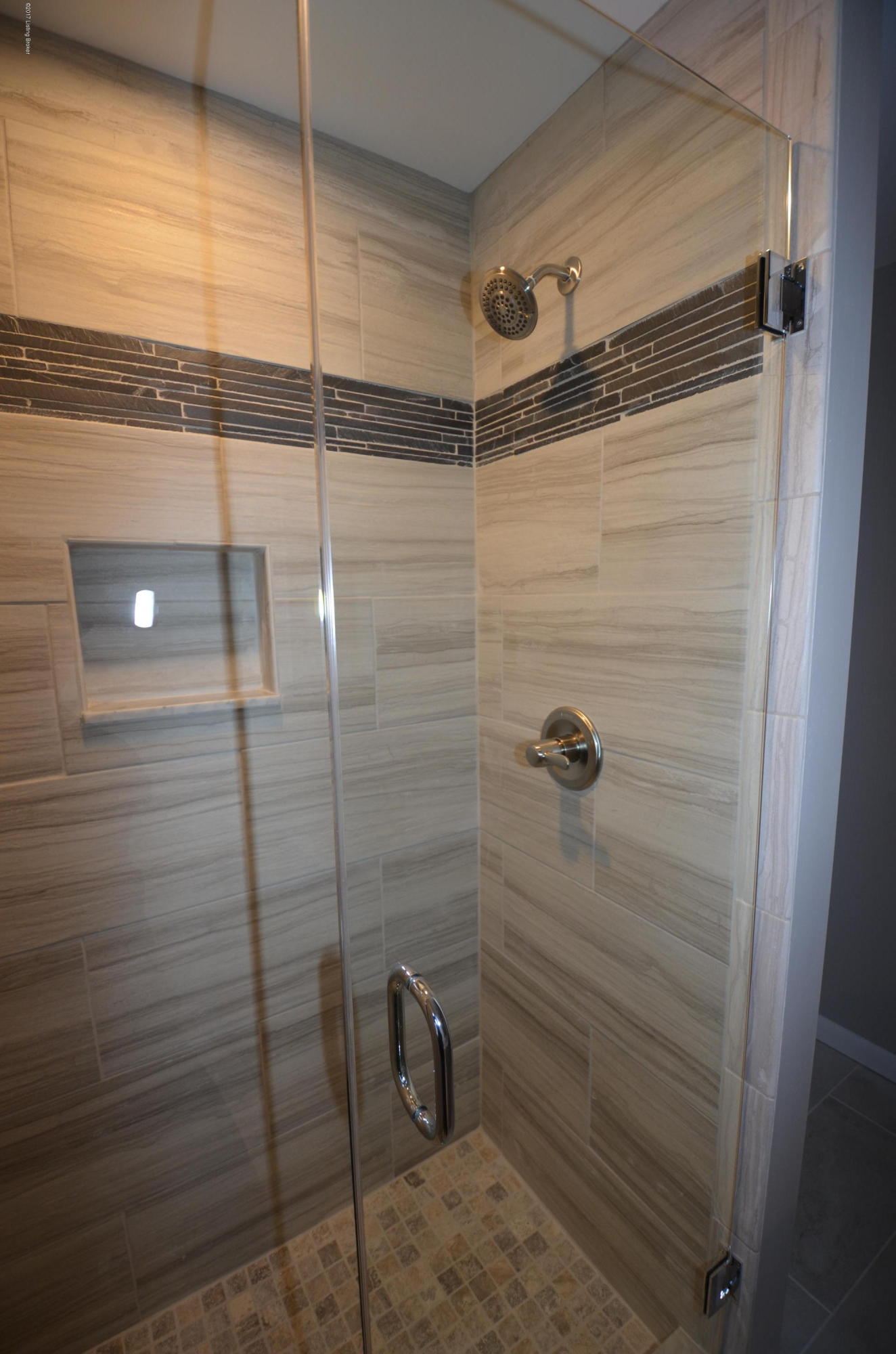 719 Indian Ridge Road Louisville, KY 40207 - Photo 29 of 38 Master shower