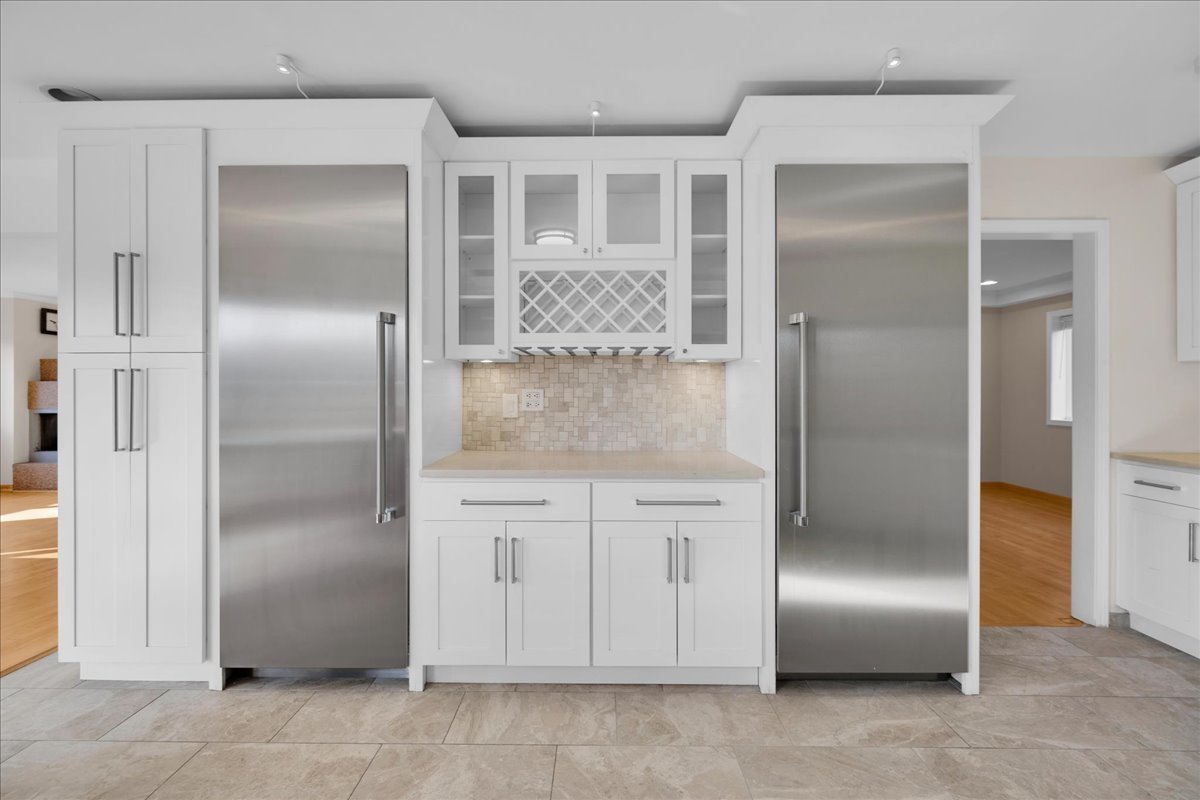 603 Harms Road Glenview, IL 60025 - Photo 16 of 55 Gallery Image 16