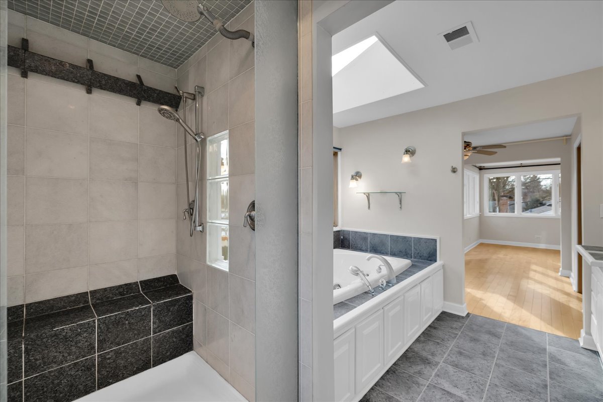 603 Harms Road Glenview, IL 60025 - Photo 29 of 55 Gallery Image 29