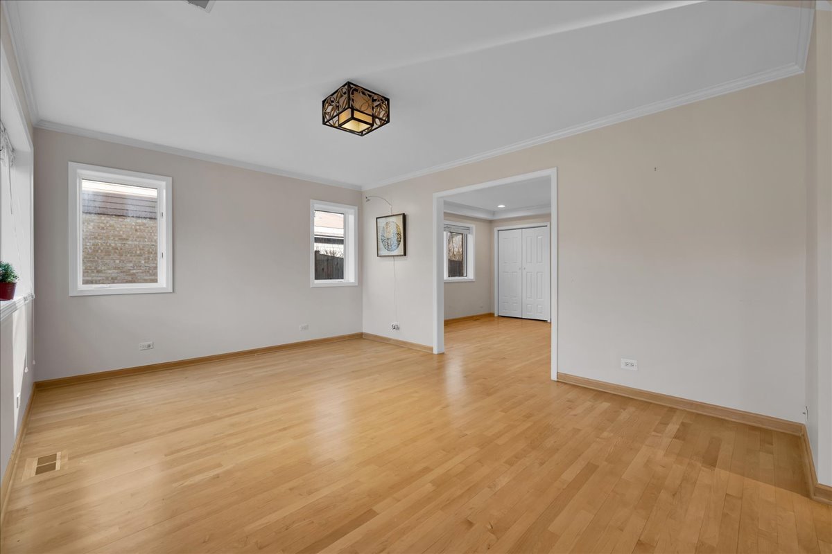 603 Harms Road Glenview, IL 60025 - Photo 5 of 55 Gallery Image 5