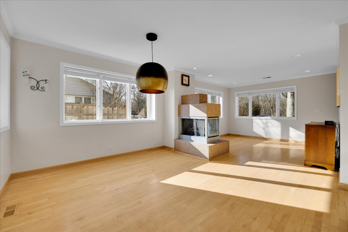 603 Harms Road Glenview, IL 60025 - Photo 8 of 55 Gallery Image 8