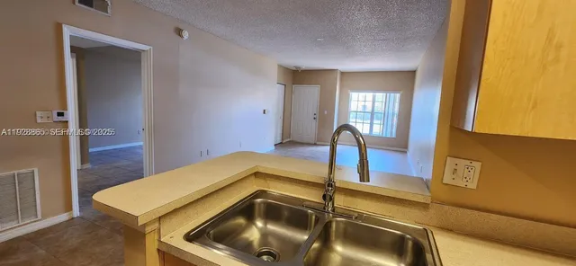 $2,000 | 10312 Fox Trail Road South, Unit 1004, Royal Palm Beach, FL 33411