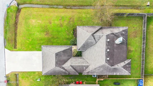 $1,800 | 101 Tara Oak Drive, Carencro, LA 70520