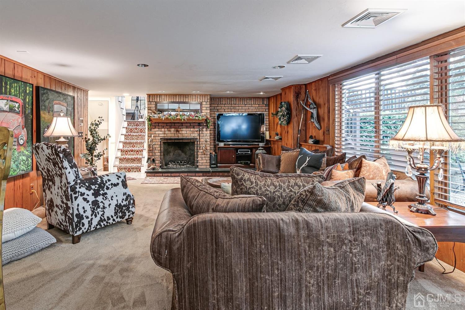 4 Moraine Road Edison, NJ 08820 - Photo 29 of 57