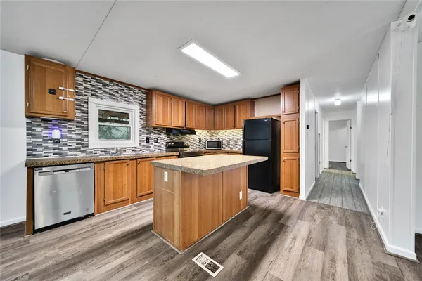 $1,950 | 22 Pine Street, New Waverly, TX 77358