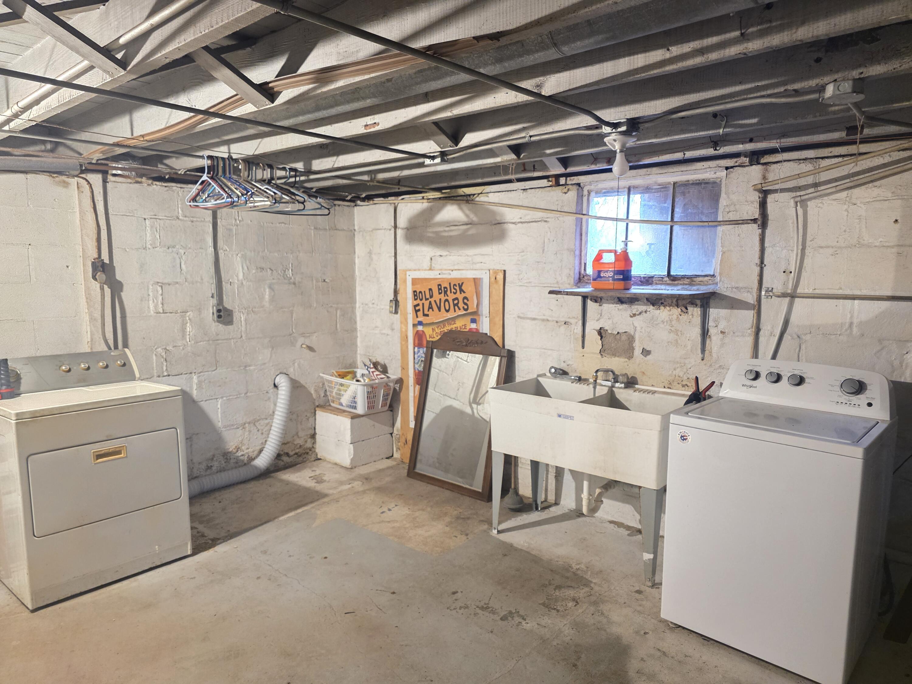 6665 Old Porter Road Portage, IN 46368 - Photo 16 of 20 a utility room with dryer and washer