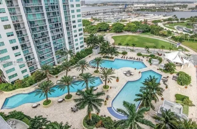 $2,400 | 244 Biscayne Boulevard, Unit 3507, Miami, FL 33132