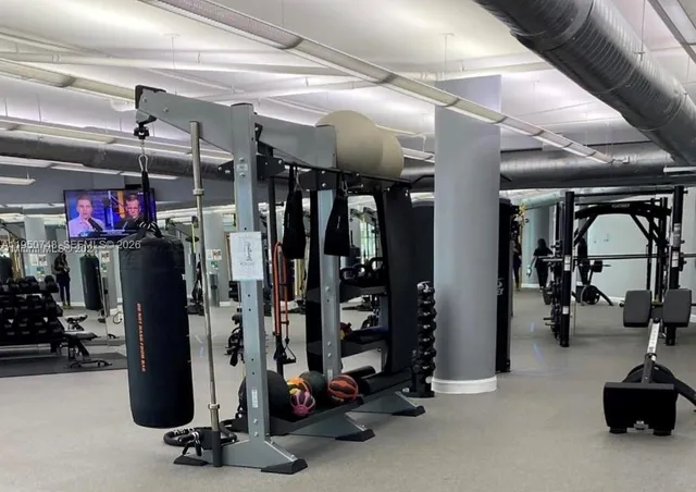 $2,400 | 244 Biscayne Boulevard, Unit 3507, Miami, FL 33132