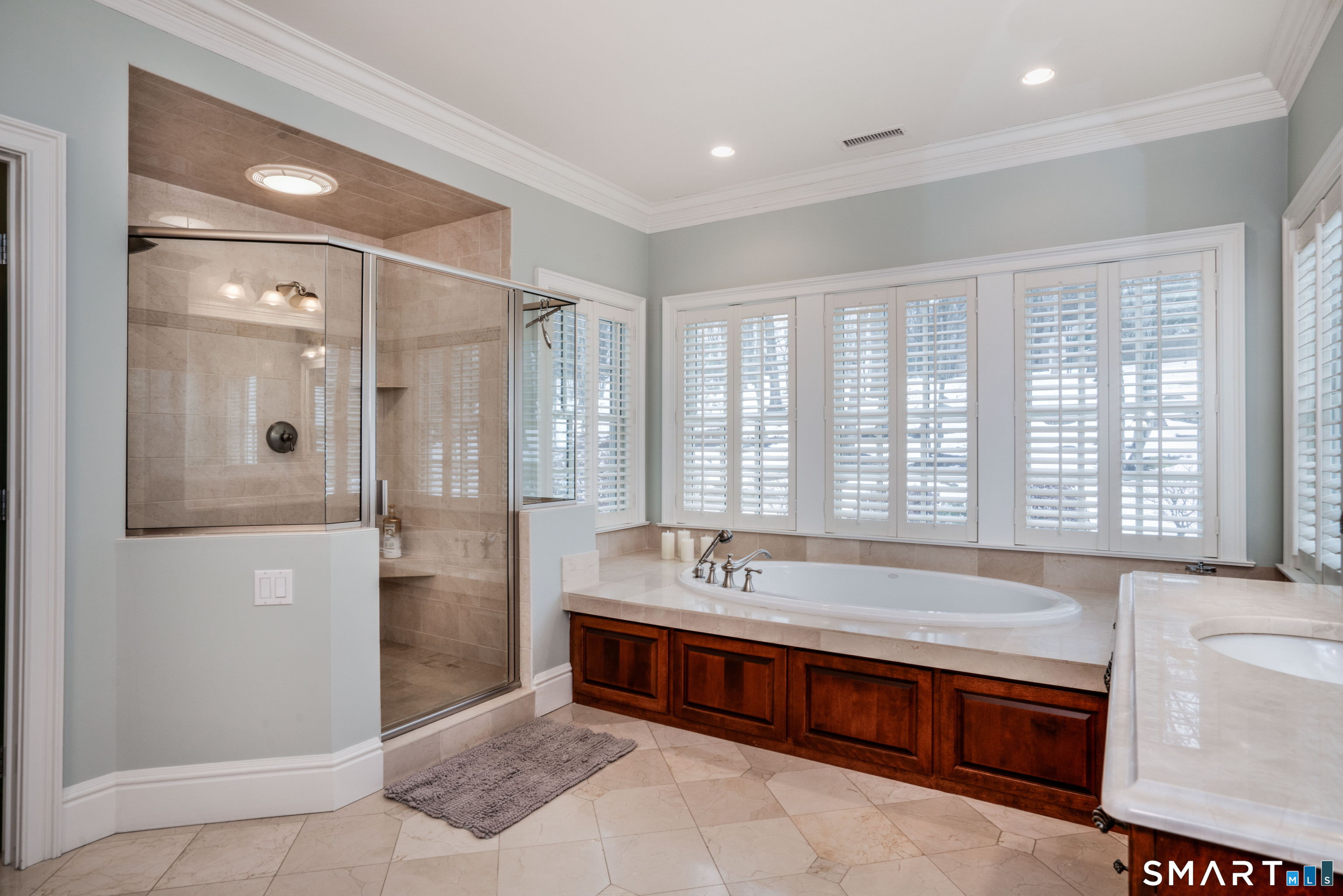 51 Westland Road Avon, CT 06001 - Photo 33 of 48 a spacious bathroom with a tub shower and sink