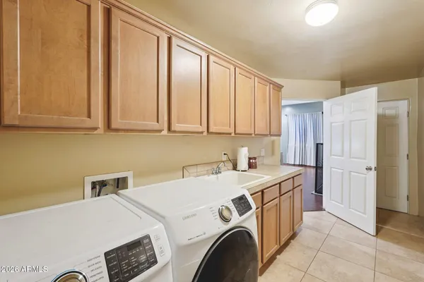 $709,900 | 3932 West Salter Drive, Glendale, AZ 85308