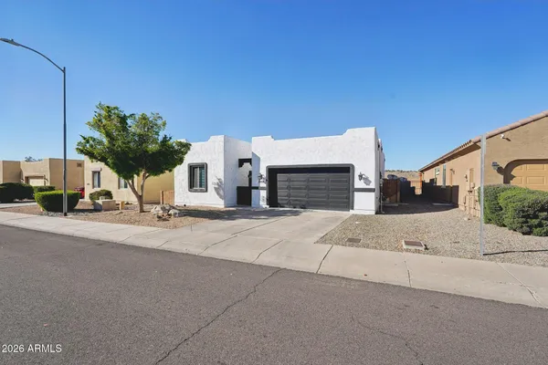 $709,900 | 3932 West Salter Drive, Glendale, AZ 85308