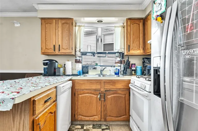 $469,500 | 367 Hawkins Street, Providence, RI 02904