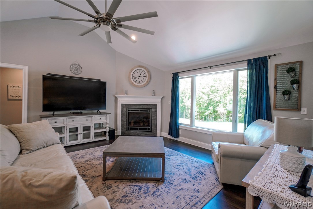 3816 Hardt Road Eden, NY 14057 - Photo 15 of 50 Living Room