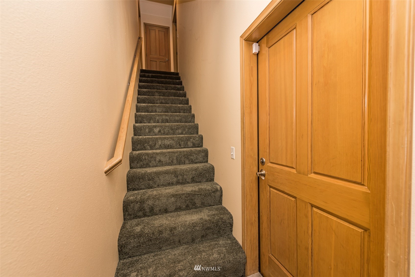 4949 Woodcock Road Sequim, WA 98382 - Photo 23 of 40 a view of entryway