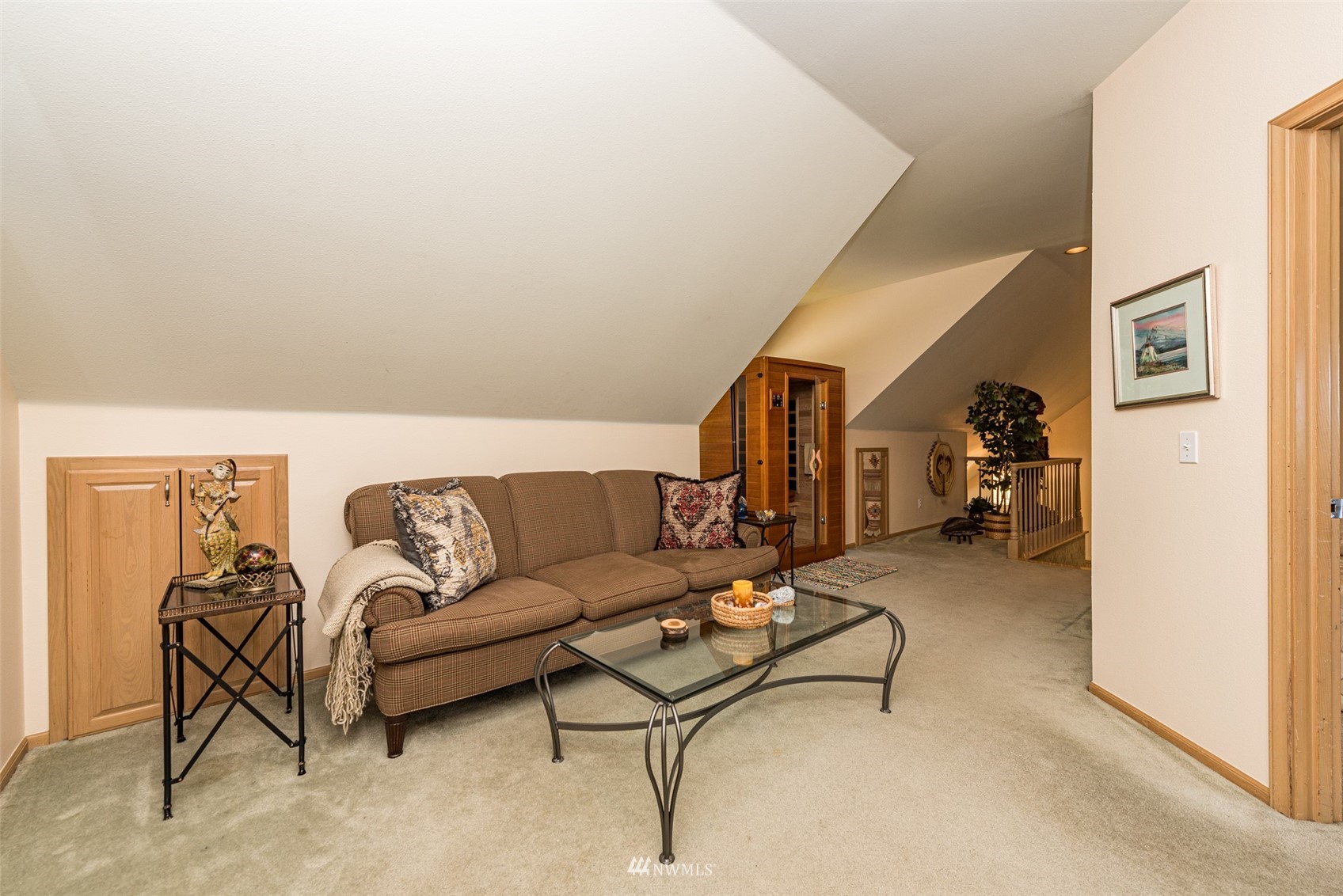 4949 Woodcock Road Sequim, WA 98382 - Photo 26 of 40 a living room with furniture