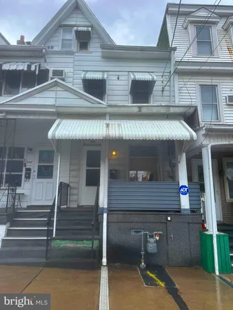 $69,900 | 228 East 7th Street, Mount Carmel, PA 17851