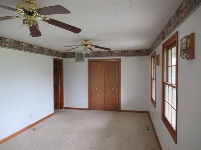 11540 Walters Road Martinsville, IN 46151 - Photo 12 of 34 Gallery Image 12