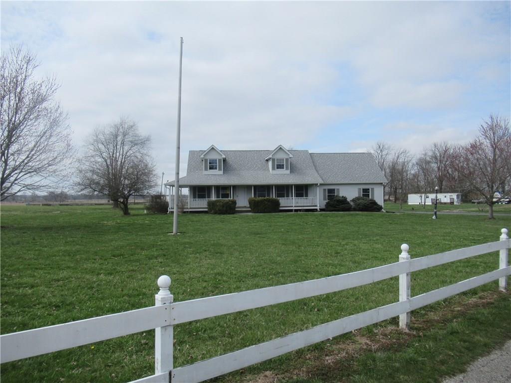11540 Walters Road Martinsville, IN 46151 - Photo 3 of 34 Gallery Image 3