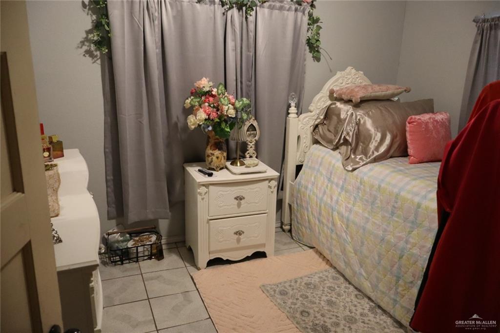 306 East Martin Street Rio Grande City, TX 78582 - Photo 11 of 16