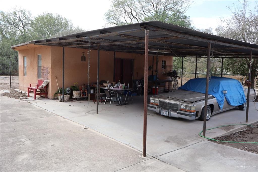 306 East Martin Street Rio Grande City, TX 78582 - Photo 15 of 16