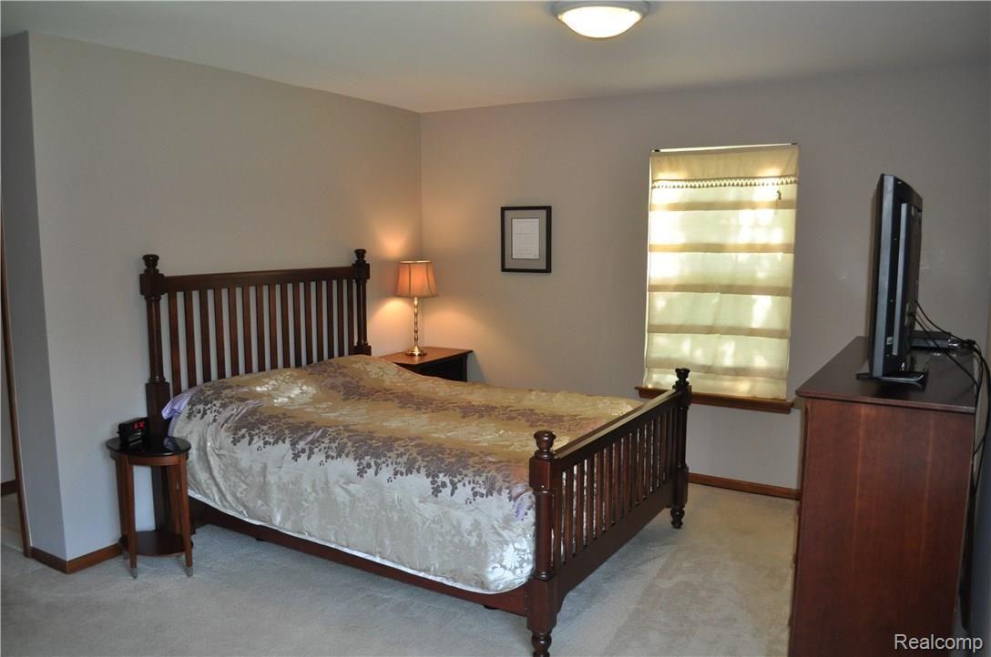 4255 Ridge Court Pinckney, MI 48169 - Photo 16 of 35 16.JPG