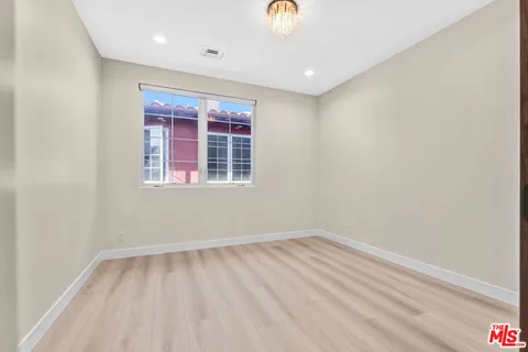 $5,950 | 3833 Huron Avenue, Unit 4, Culver City, CA 90232